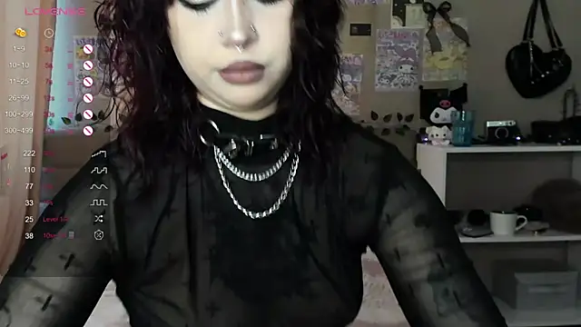 Snapshot of marynixoxo chatting on 03-14-26, 11:26 marynixoxo online show from 03-14-26, 11:26