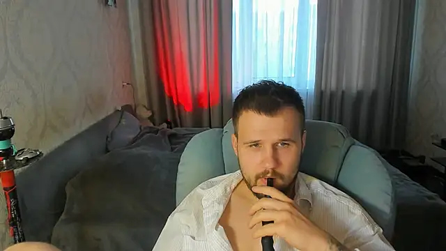 Snapshot of Vladik_b chatting on 05-26-26, 05:31 Vladik b online show from 05-26-26, 05:31