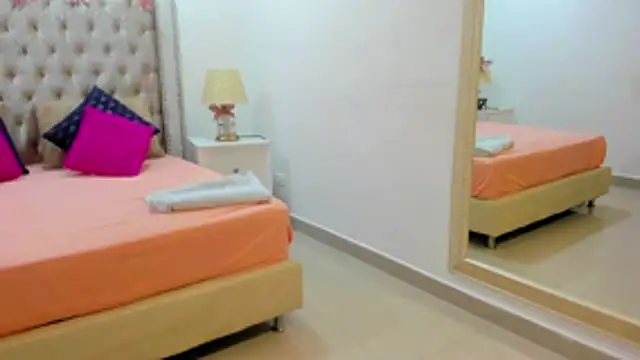 CandieGilson   online show from 03-08-26, 04:33