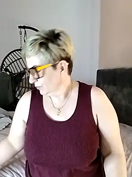 Pumabionda online show from 03-20-25, 09:04