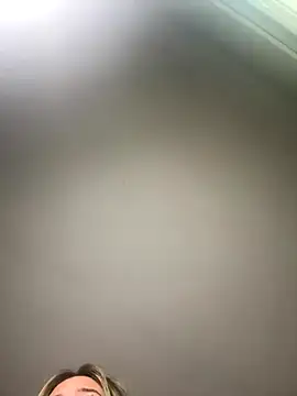 Snapshot of angelicasn0w chatting on 10-24-25, 01:18 angelicasn0w online show from 10-24-25, 01:18