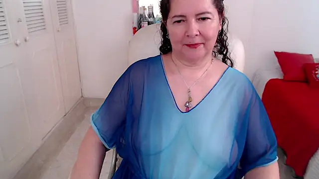 Snapshot of leonela_69 chatting on 06-13-26, 11:52 leonela 69 online show from 06-13-26, 11:52