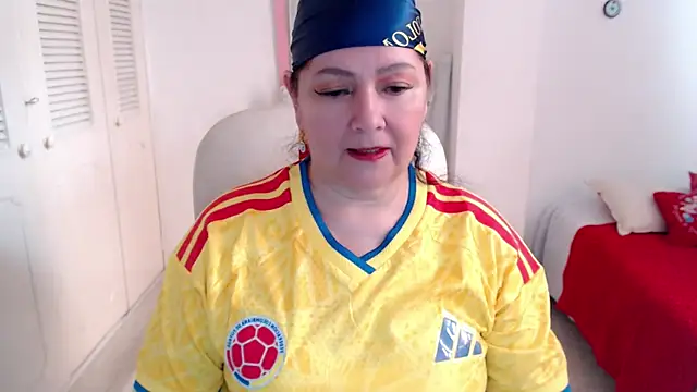 Snapshot of leonela_69 chatting on 06-17-26, 08:32 leonela 69 online show from 06-17-26, 08:32