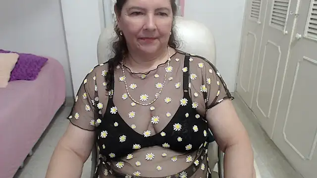 Snapshot of leonela_69 chatting on 07-05-26, 04:19 leonela 69 online show from 07-05-26, 04:19