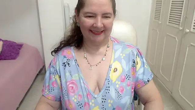 Snapshot of leonela_69 chatting on 07-09-26, 11:31 leonela 69 online show from 07-09-26, 11:31