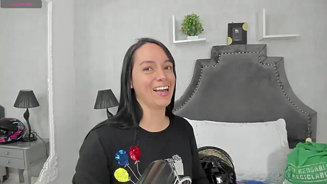 EmiliaRose  online show from 11-14-25, 09:24