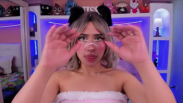 miss   megan online show from 02-17-26, 02:30