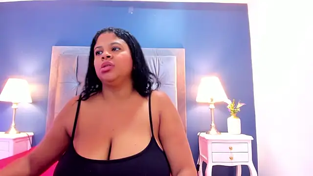 Snapshot of Ciara_Benet chatting on 03-01-25, 03:38 Ciara Benet online show from 03-01-25, 03:38