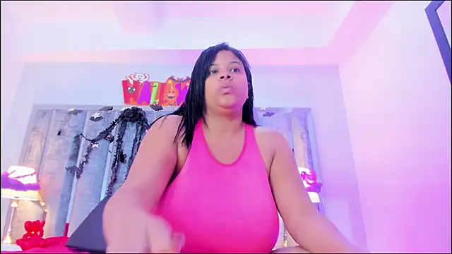 Snapshot of Ciara_Benet chatting on 10-25-25, 12:02 Ciara Benet online show from 10-25-25, 12:02