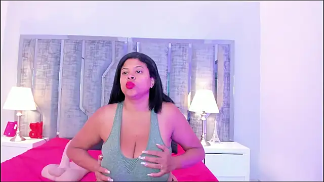 Snapshot of Ciara_Benet chatting on 12-02-25, 12:10 Ciara Benet online show from 12-02-25, 12:10