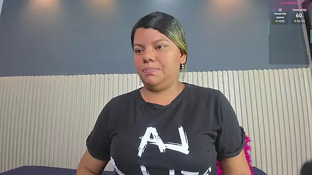 Aida-nicolle online show from 10-16-25, 10:38