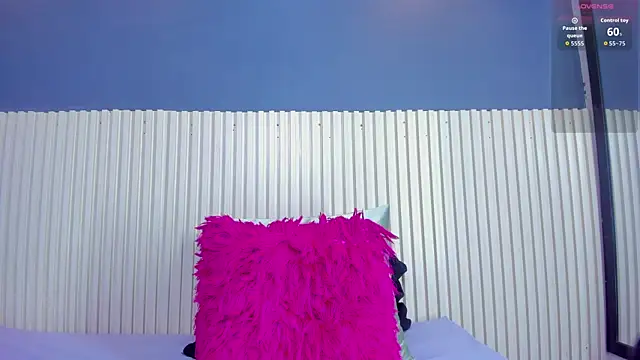 Aida-nicolle online show from 11-19-25, 10:15