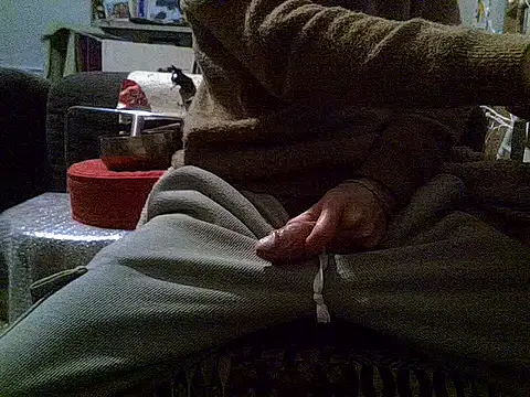 Snapshot of createur34 chatting on 12-16-25, 08:25 createur34 online show from 12-16-25, 08:25