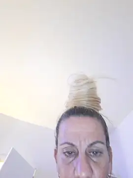 sujaila online show from 11-11-25, 09:15