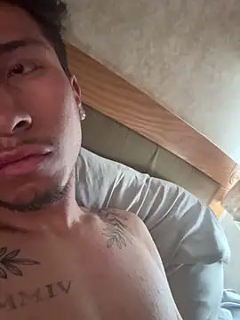 youngcouple699 online show from 05-02-26, 10:37