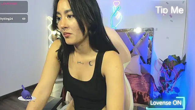 Snapshot of LUDO_KITTY_TAY chatting on 02-25-25, 02:36 LUDO KITTY TAY online show from 02-25-25, 02:36