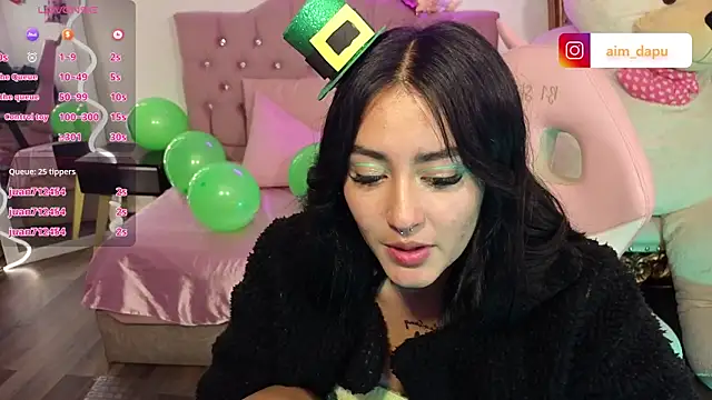 Snapshot of LUDO_KITTY_TAY chatting on 03-18-25, 06:14 LUDO KITTY TAY online show from 03-18-25, 06:14