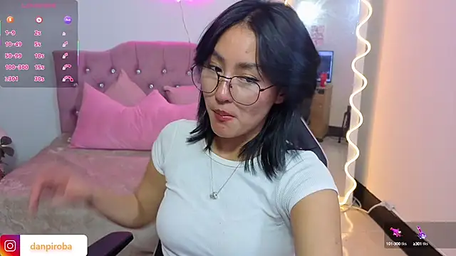 Snapshot of LUDO_KITTY_TAY chatting on 10-11-25, 03:28 LUDO KITTY TAY online show from 10-11-25, 03:28