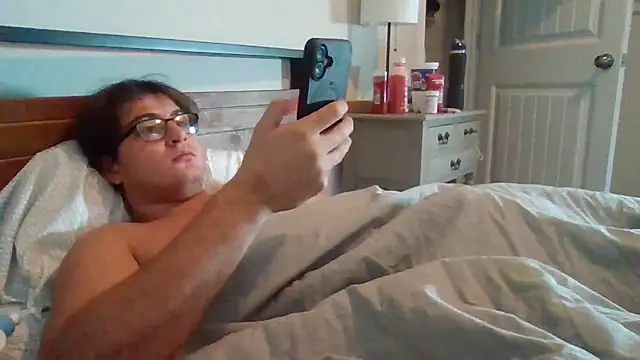 Snapshot of danyh2023 chatting on 10-22-25, 04:07 danyh2023 online show from 10-22-25, 04:07