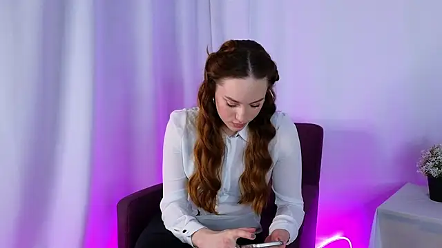 Snapshot of StacyWatts chatting on 02-20-25, 04:36 StacyWatts online show from 02-20-25, 04:36