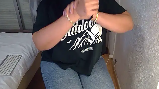 Snapshot of Halima_misshotpussy13 chatting on 03-03-26, 02:28 Halima misshotpussy13 online show from 03-03-26, 02:28