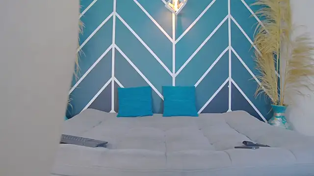 Snapshot of Arii_moon chatting on 11-10-25, 09:03 Arii moon online show from 11-10-25, 09:03