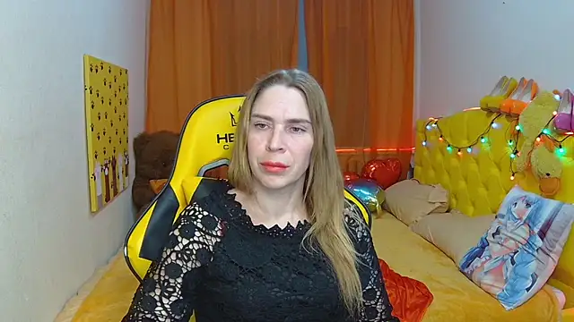 TessaDaybreak online show from 03-01-25, 10:55