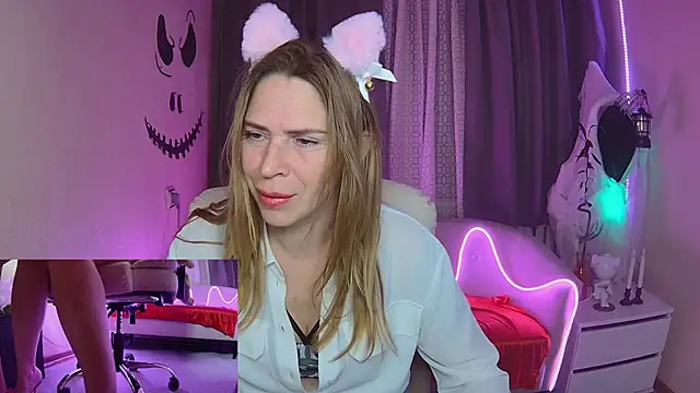 TessaDaybreak online show from 10-24-25, 07:49