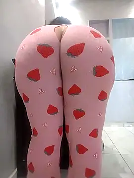 Snapshot of Dalou3a-69 chatting on 12-22-25, 12:24 Dalou3a-69 online show from 12-22-25, 12:24