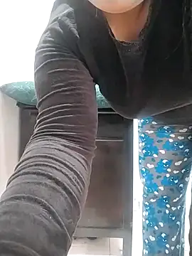 Snapshot of Dalou3a-69 chatting on 02-11-26, 12:10 Dalou3a-69 online show from 02-11-26, 12:10