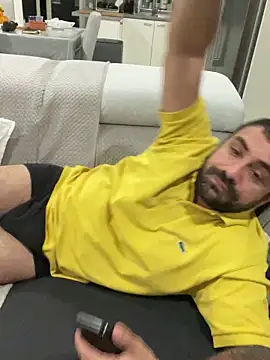 Snapshot of morfeoX chatting on 10-29-25, 07:04 morfeoX online show from 10-29-25, 07:04