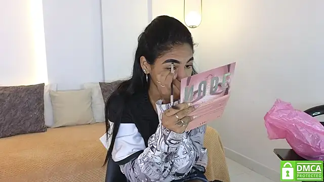 Snapshot of Lana_Starlett chatting on 10-17-25, 03:53 Lana Starlett online show from 10-17-25, 03:53