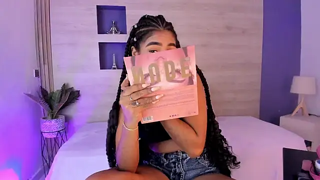 Snapshot of Lana_Starlett chatting on 01-06-26, 04:05 Lana Starlett online show from 01-06-26, 04:05