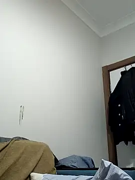 Snapshot of BellBort chatting on 12-14-25, 10:14 BellBort online show from 12-14-25, 10:14