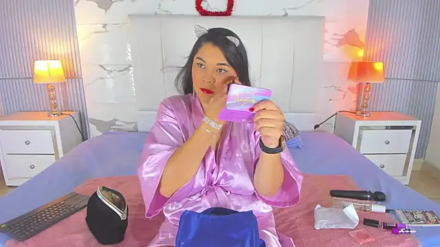 Snapshot of JanickBaker chatting on 03-11-25, 02:07 JanickBaker online show from 03-11-25, 02:07