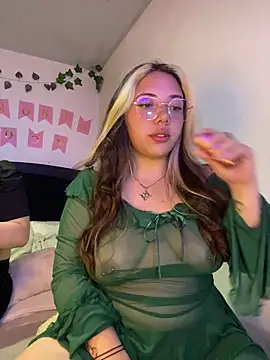  ivyginger online show from 03-25-26, 04:40