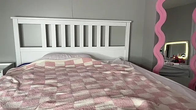 meggsworld online show from 02-13-25, 03:35