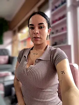 Naatalia online show from 09-22-25, 08:44