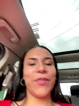 Snapshot of Naatalia chatting on 12-18-25, 06:14 Naatalia online show from 12-18-25, 06:14