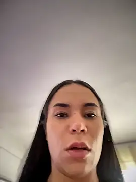 Snapshot of Naatalia chatting on 12-19-25, 07:32 Naatalia online show from 12-19-25, 07:32