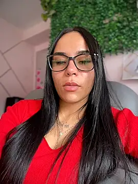 Snapshot of Naatalia chatting on 02-13-26, 06:15 Naatalia online show from 02-13-26, 06:15