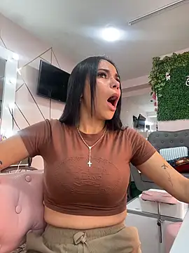 Snapshot of Naatalia chatting on 02-17-26, 09:32 Naatalia online show from 02-17-26, 09:32