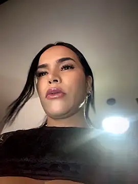 Naatalia online show from 04-15-26, 04:58