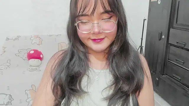 Snapshot of Naoko_7w7 chatting on 06-17-26, 01:34 Naoko 7w7 online show from 06-17-26, 01:34