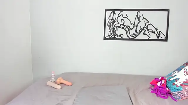 Snapshot of karina-lopez chatting on 10-17-25, 02:30 karina-lopez online show from 10-17-25, 02:30