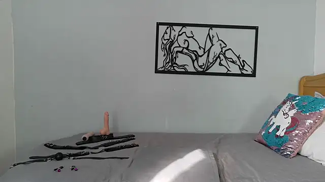 Snapshot of karina-lopez chatting on 11-17-25, 01:28 karina-lopez online show from 11-17-25, 01:28