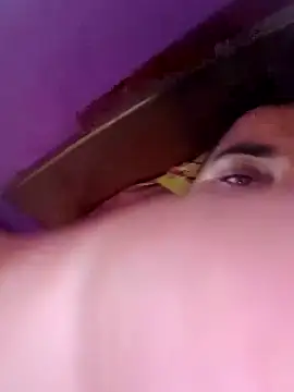 Snapshot of susthovai chatting on 03-12-26, 11:27 susthovai online show from 03-12-26, 11:27