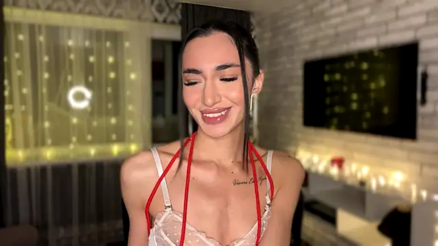 Snapshot of alissadreams chatting on 11-01-25, 08:33 alissadreams online show from 11-01-25, 08:33