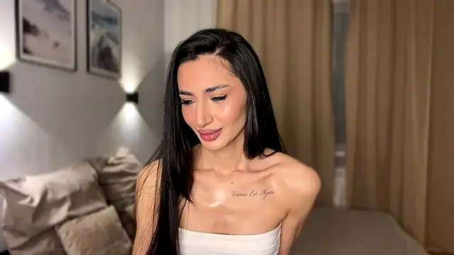 Snapshot of alissadreams chatting on 11-11-25, 05:24 alissadreams online show from 11-11-25, 05:24