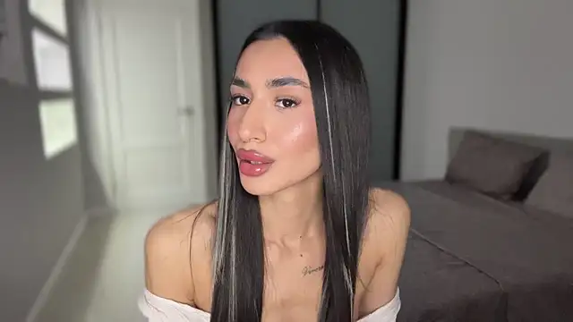 Snapshot of alissadreams chatting on 11-15-25, 09:00 alissadreams online show from 11-15-25, 09:00